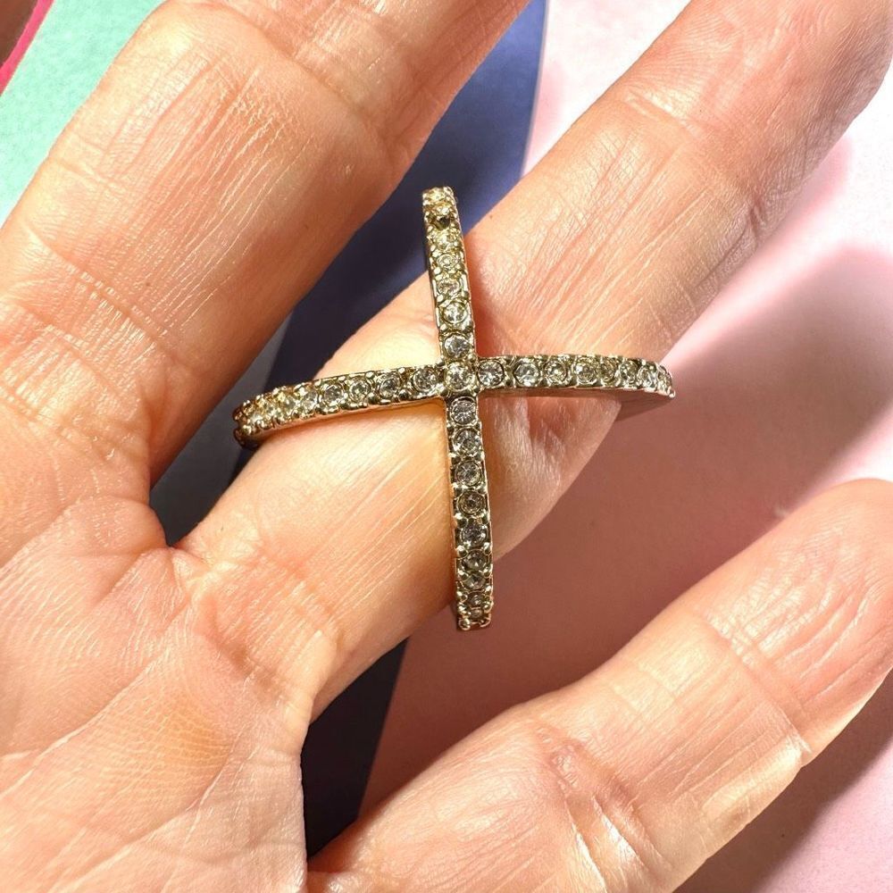 Gold tone X shape rhinestone ring